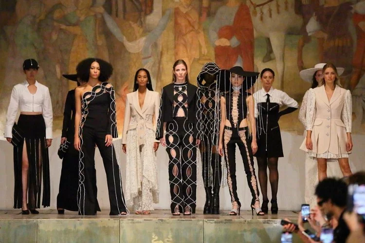 2024 moda koleksiyonunda 'siyah' öne çıktı