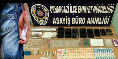 2 uyuşturucu satıcısı ...