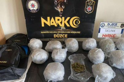 Düzce'de şüpheli araçtan 6,5 kilo uyuşturucu madde çıktı