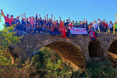 Sardos Mercan bölgesinde yürüdü