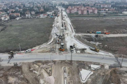 Konya'da Necmettin Erbakan Caddesi'nde yoğun çalışma