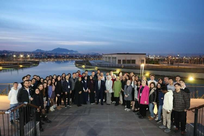 Doktor başkan meslektaş adaylarıyla buluştu