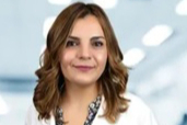 Çocuk doktoru evinde ölü bulundu