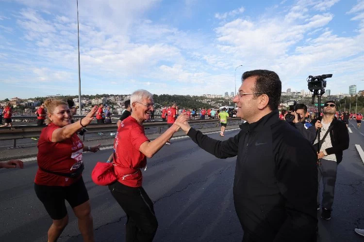 İmamoğlu, 45. İstanbul Maratonu'nu başlattı
